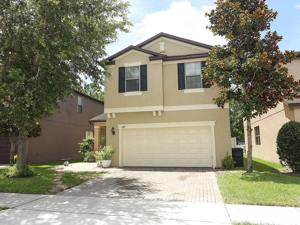 389 Capron Ash Loop