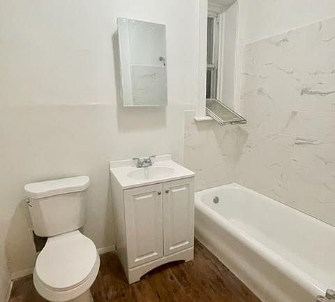 3rd image of 115 S Clinton St APT 207