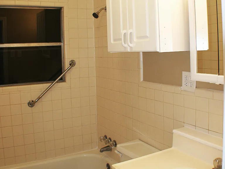 Bathroom_11062015