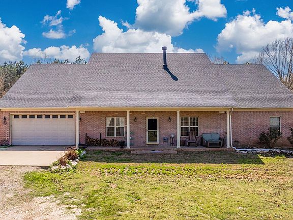 2nd image of 1161 Angel Dr