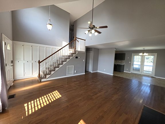 4th image of 3764 Cindy Jo Dr N