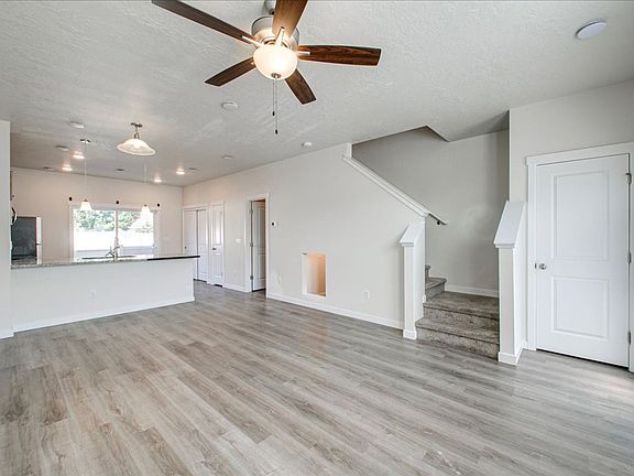 3rd image of 10756 W Brownstone Ln