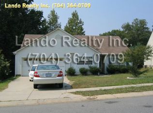 2129 Mallard Woods Pl, Charlotte, NC 28262