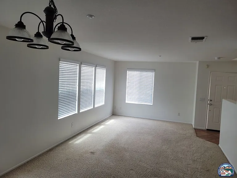 642 W Brewer Rd #155 — Photo 4