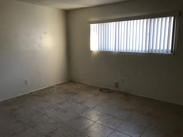 22129 Tehama Rd — Photo 11