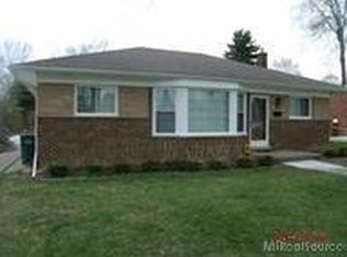 17108 W Thirteen Mile Rd, Beverly Hills, MI 48025