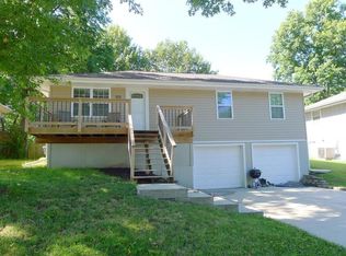 519 NE 98th Pl, Kansas City, MO 64155