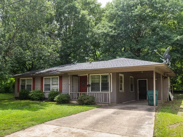 1121 Chestnut St, Magnolia, AR 71753