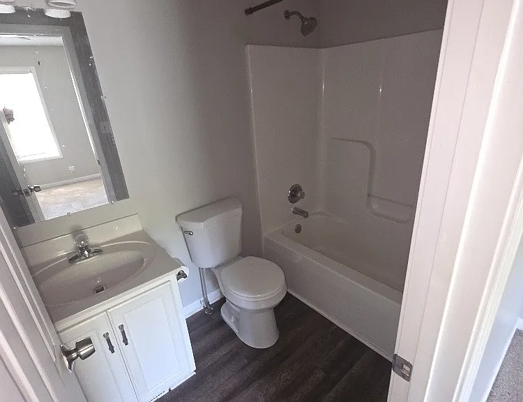 105 Monarch Ln — Photo 10