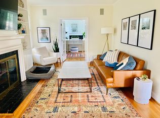 1810 Edgehill Dr, Alexandria, VA 22307