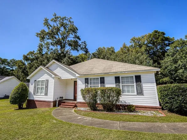 408 Darlington Cir, Dothan, AL 36301