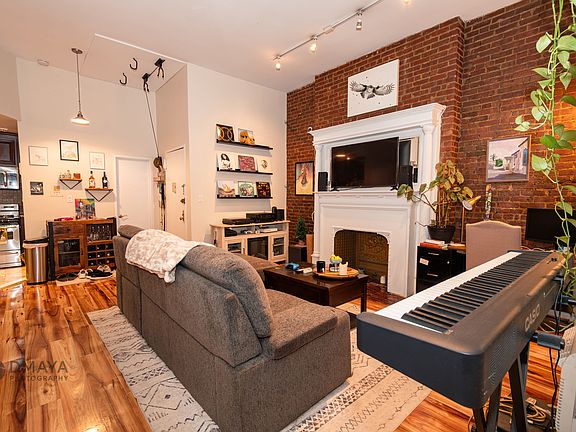 3rd image of 48 W 87th St APT 1B