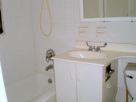 Rented by Winick Realty Group LLC | media 31