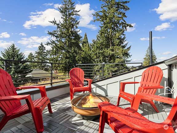 3rd image of 7717 45th Avenue NE #B