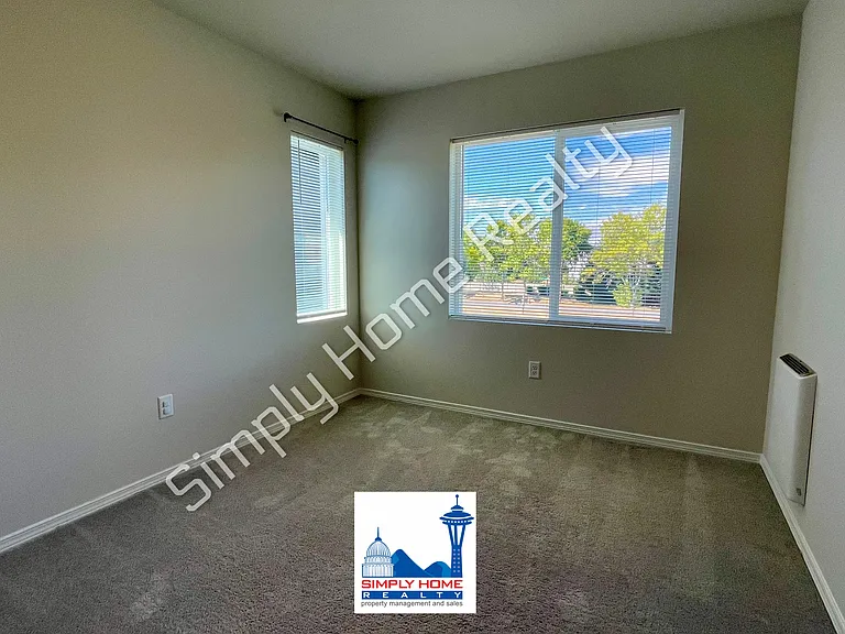 8797 Corona Ct NE #A — Photo 10