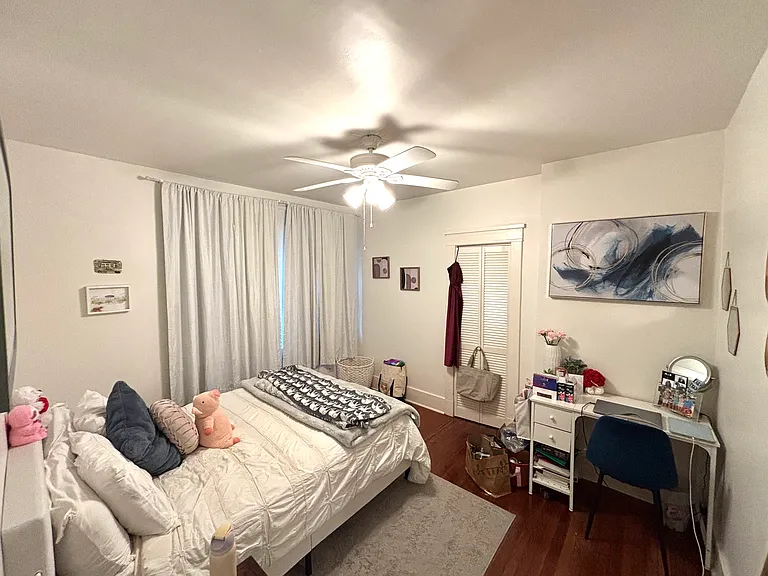 2110 Octavia St — Photo 9