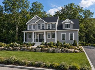 75 Elite Dr, Cranston, RI 02921