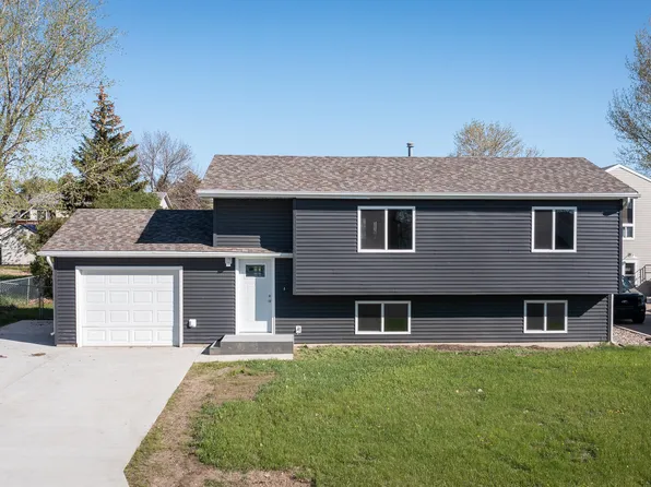 7 Casa Dr, Burlington, ND 58722