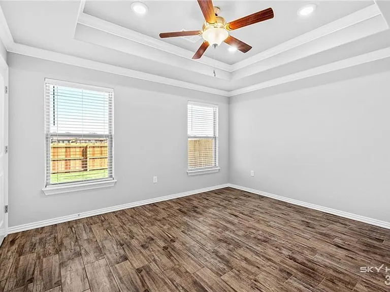 64 N Benchmark Ln — Photo 13