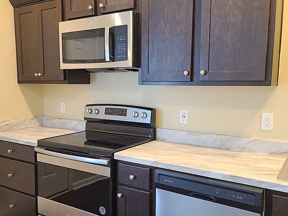 5th image of 4308 5th Ave S #202