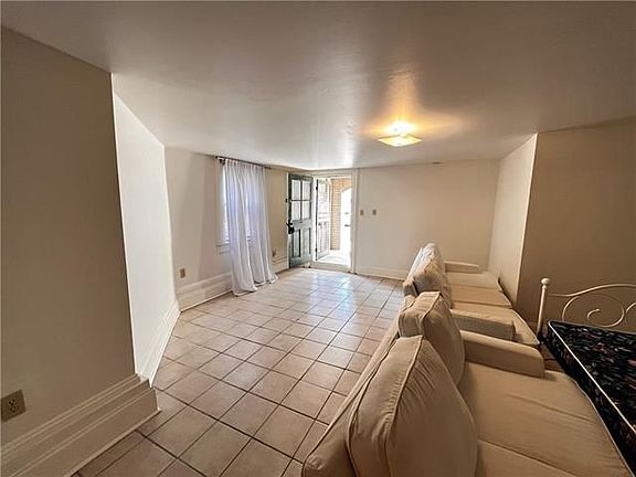 4th image of 1208 N Gayoso St Unit A