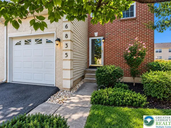 6835 Lincoln Dr, Macungie, PA 18062