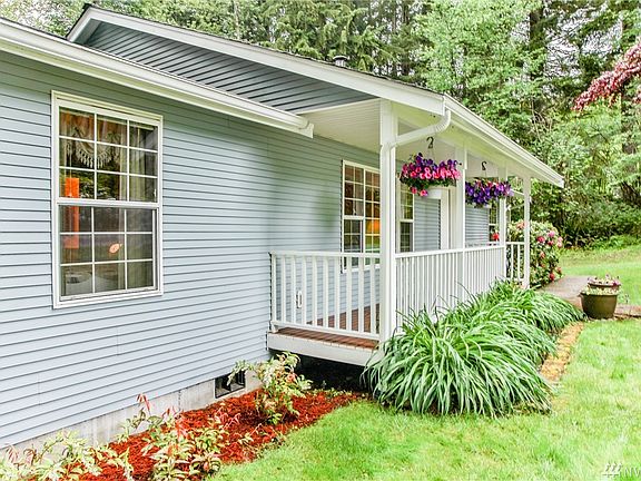 Beautiful Landscaped Front Entry