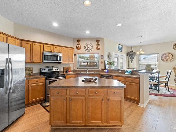 4th image of 9989 Castleberry Blvd