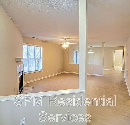 4th image of 4102 Breezewood Dr APT 103
