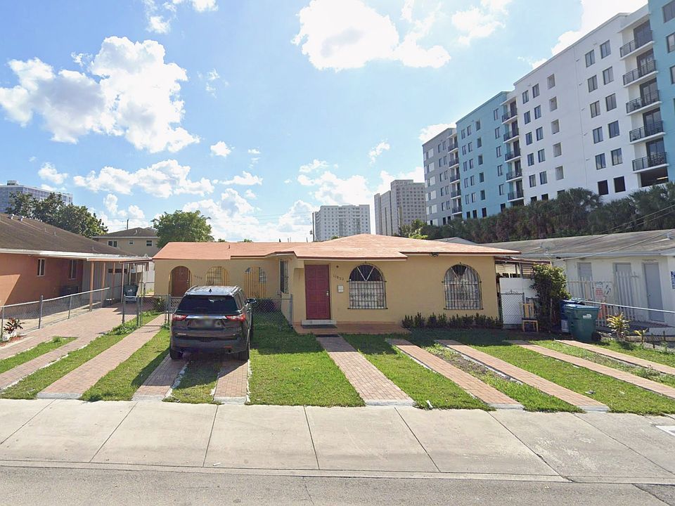 1st image of 10850 SW 3rd St