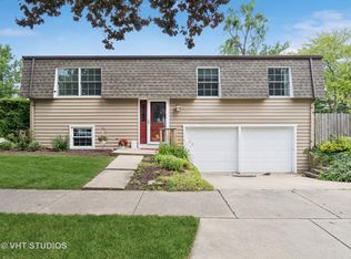 111 S Ellyn Ave, Glen Ellyn, IL 60137