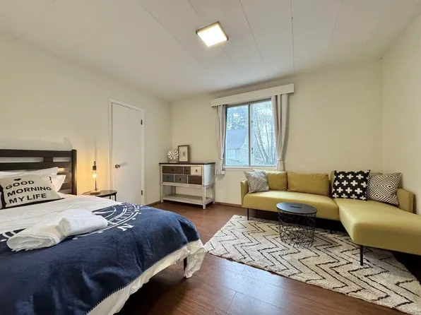 1336 E 11th Ave, Vancouver, BC V5N 1Y5