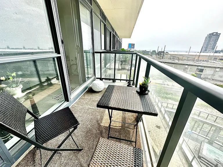 49 E Liberty St #706 — Photo 13