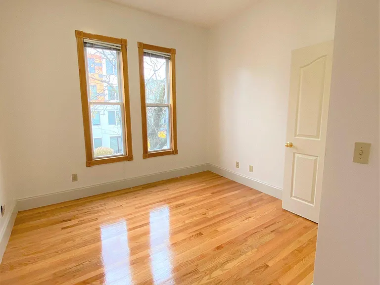 183 Columbia St #301 — Photo 8