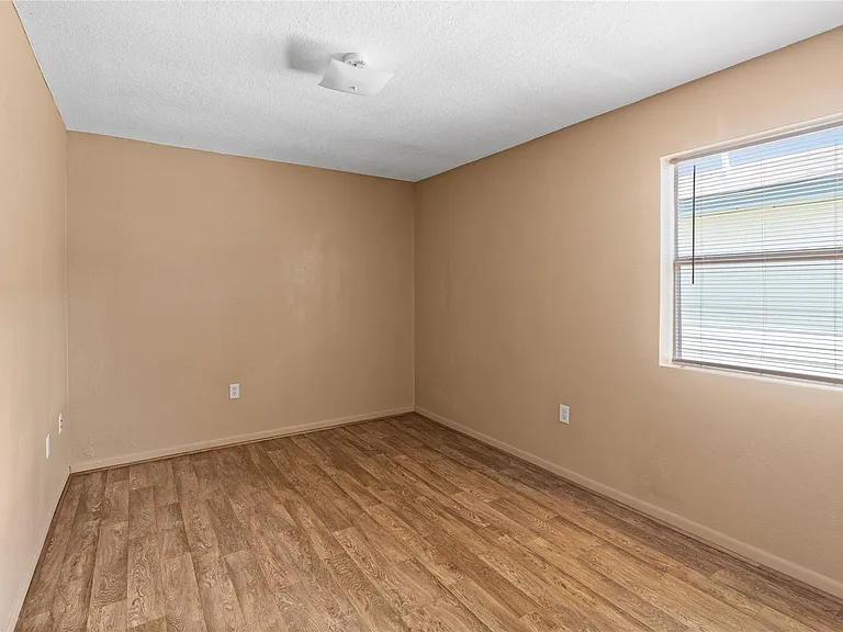 2200 Peach Ave #4 — Photo 17