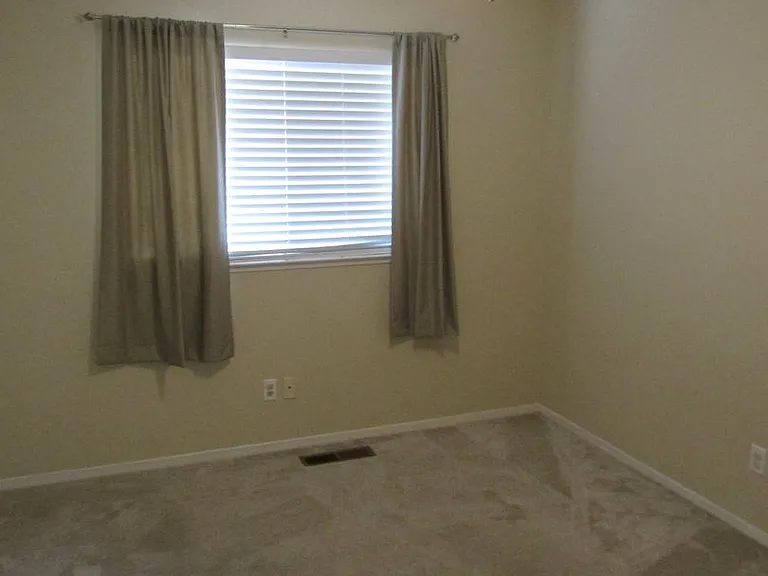 2782 Royal Oak Pl — Photo 13