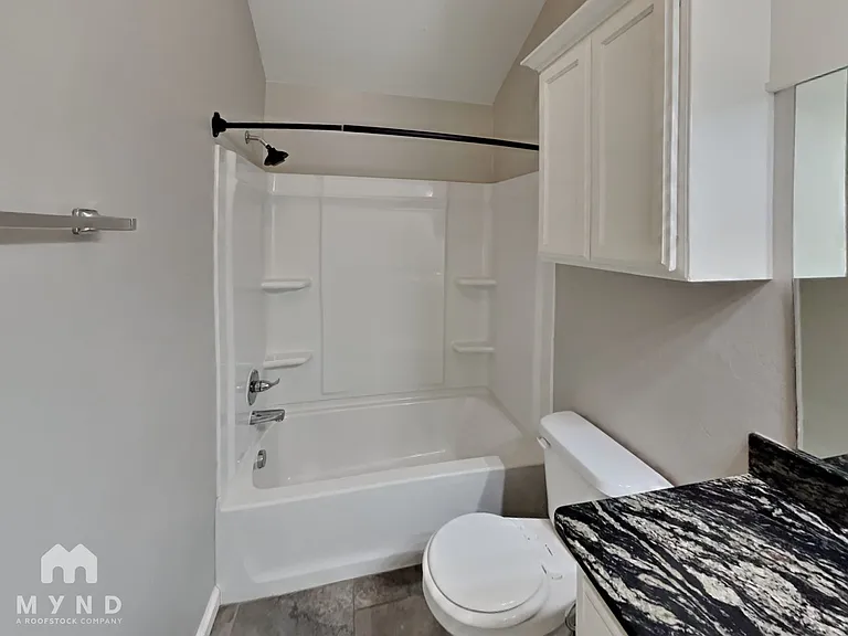 1003 Merlin Dr — Photo 18