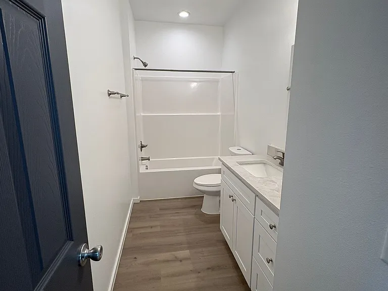 2390 Cascade St — Photo 8