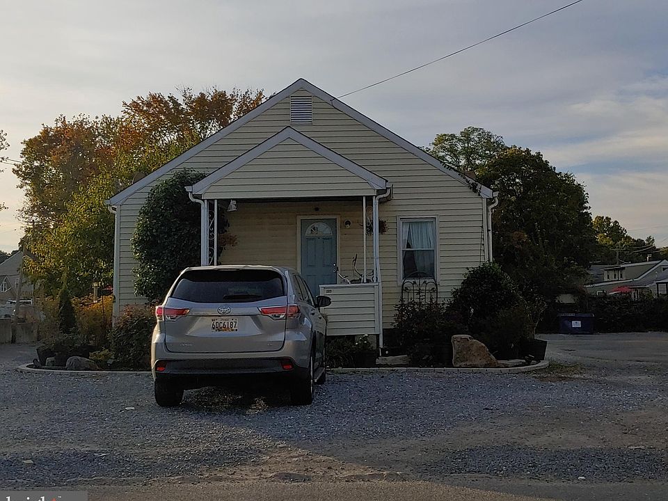 2nd image of 438 Crain Hwy N