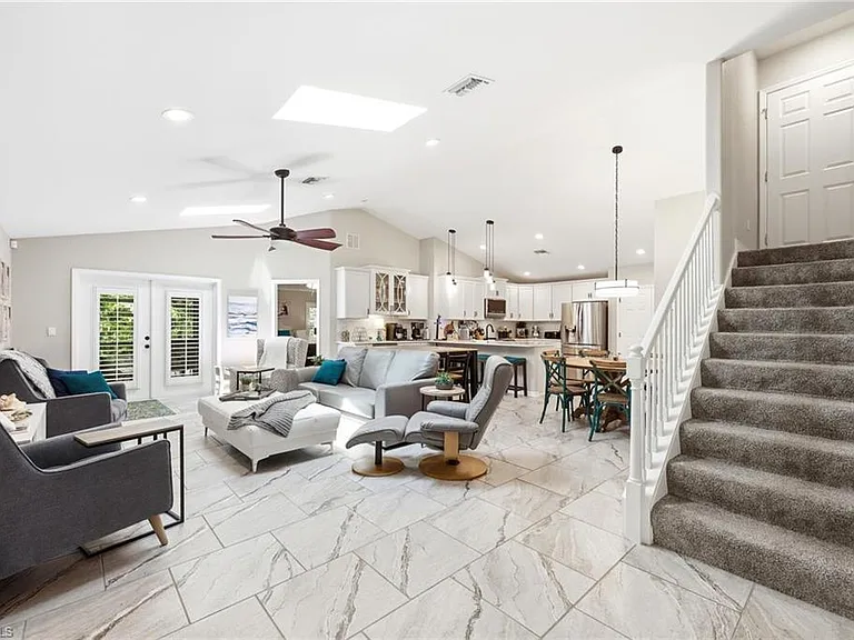 6104 Waterway Bay Dr — Photo 3