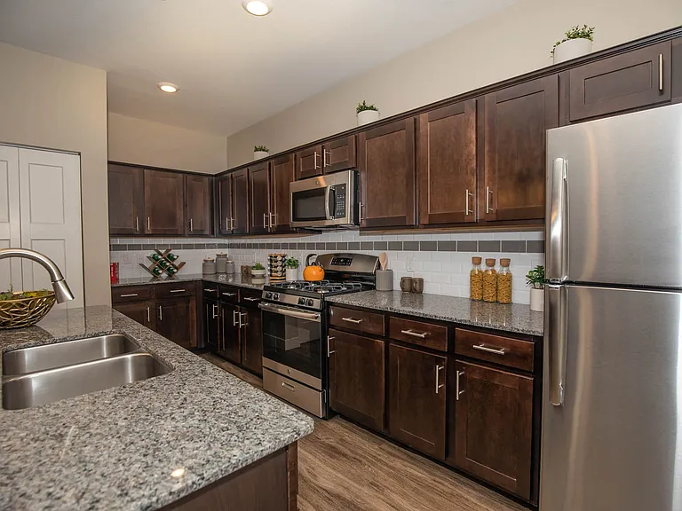 A1 774 SQFT 1 Bed 1 Bath