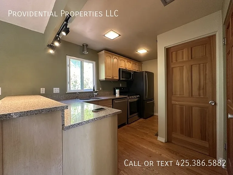 3114 W Elmore St — Photo 6