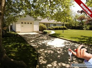 36 Braham Ave, Amityville, NY 11701