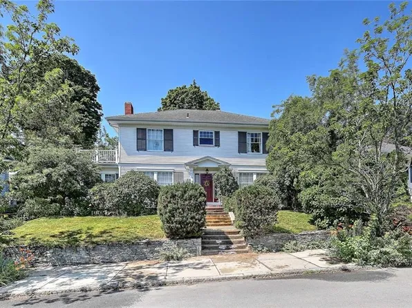 21 Blaisdell Ave, Pawtucket, RI 02860