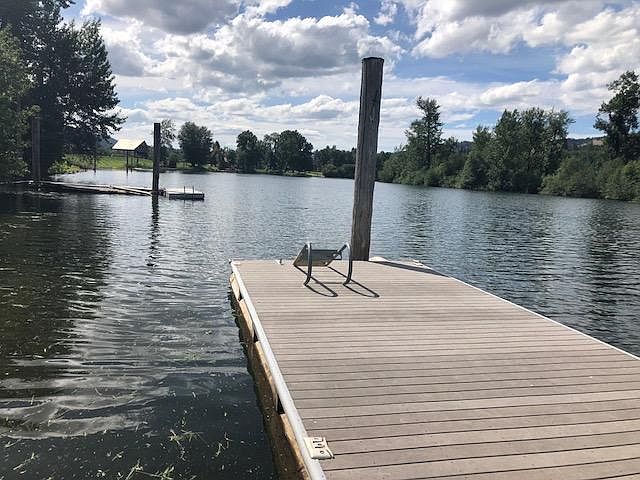 2nd image of 1800 Shepherd Rd