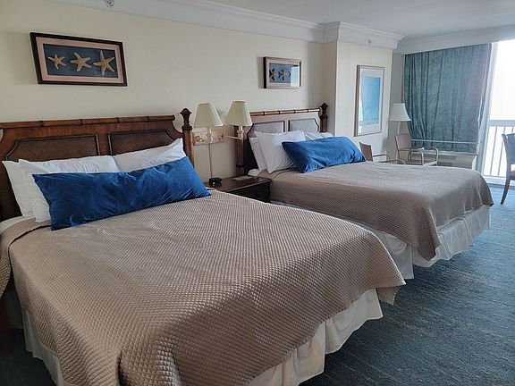 5th image of 2700 N Atlantic Ave #1011