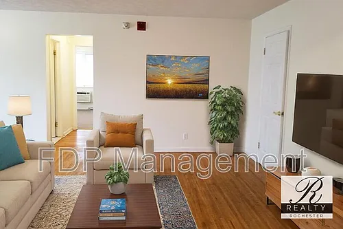 610 East Ave #4 Photo 1