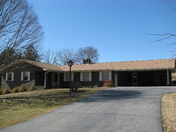 5th image of 19699 McCray Dr