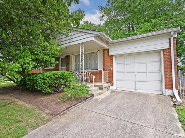 8422 Chesswood Dr, Cincinnati, OH 45239
