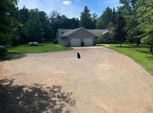 N1705 William Dr, Waupaca, WI 54981